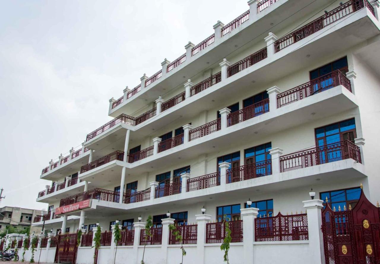 Hotel Sun Haven Greater Noida Ngoại thất bức ảnh